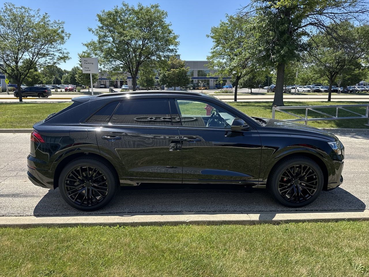 New 2026 Audi SQ8 Prestige AWD/4WD image 37