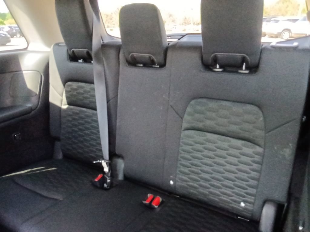 Used 2022 Nissan Pathfinder SV w/ SV Premium Package image 30