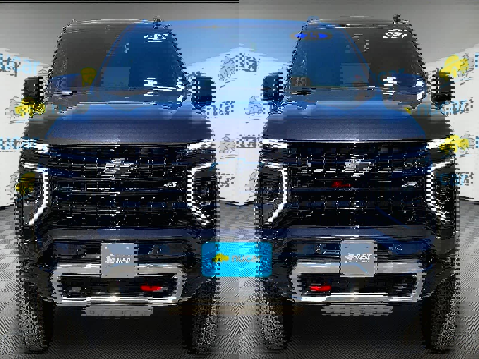 Used 2025 Chevrolet Tahoe Z71 image 2