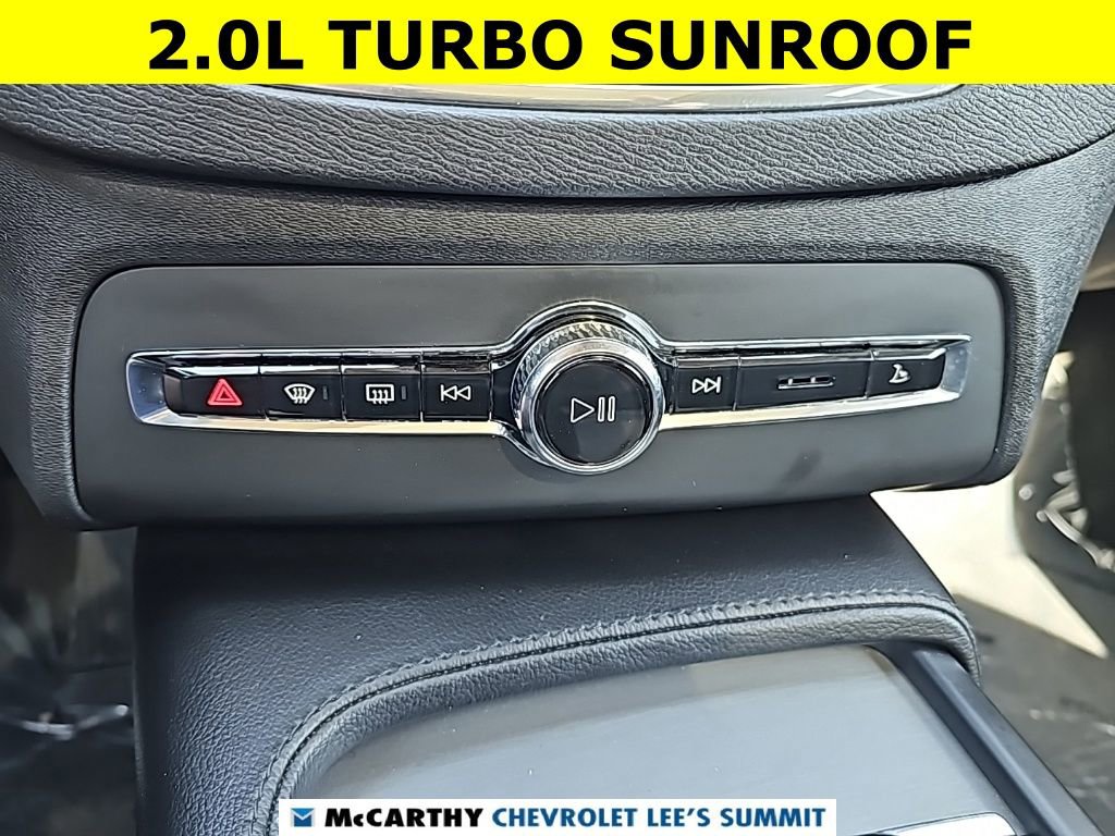 Used 2023 Volvo XC90 B5 Core image 8