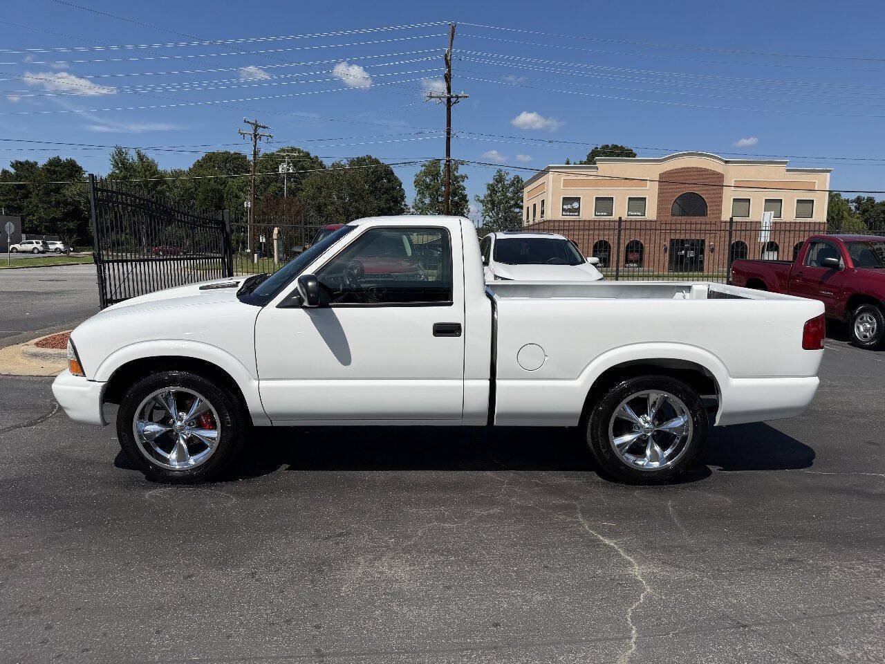 Used 2003 GMC Sonoma SL w/ Convenience Package RWD image 8