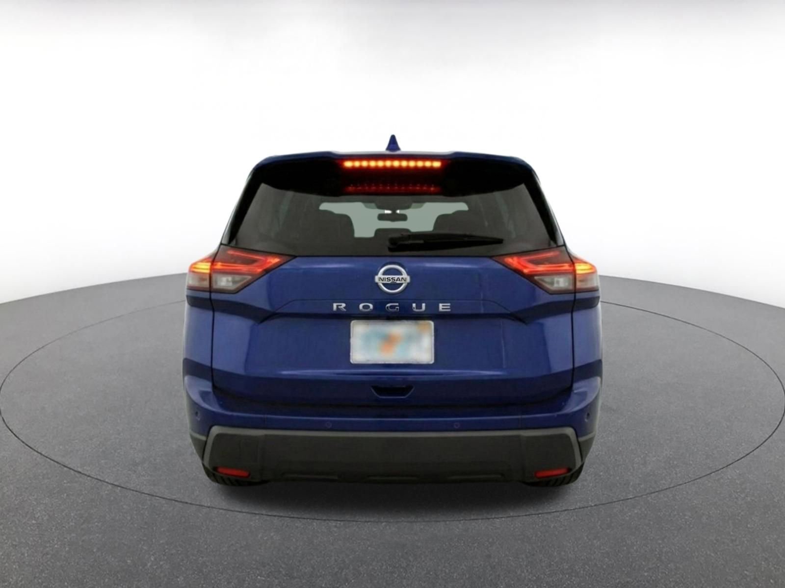 Used 2025 Nissan Rogue SV FWD image 8