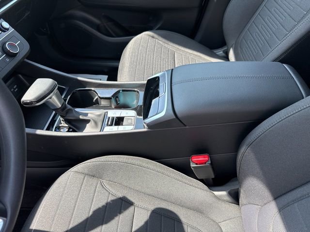 Used 2025 Hyundai Santa Cruz SE AWD/4WD image 12