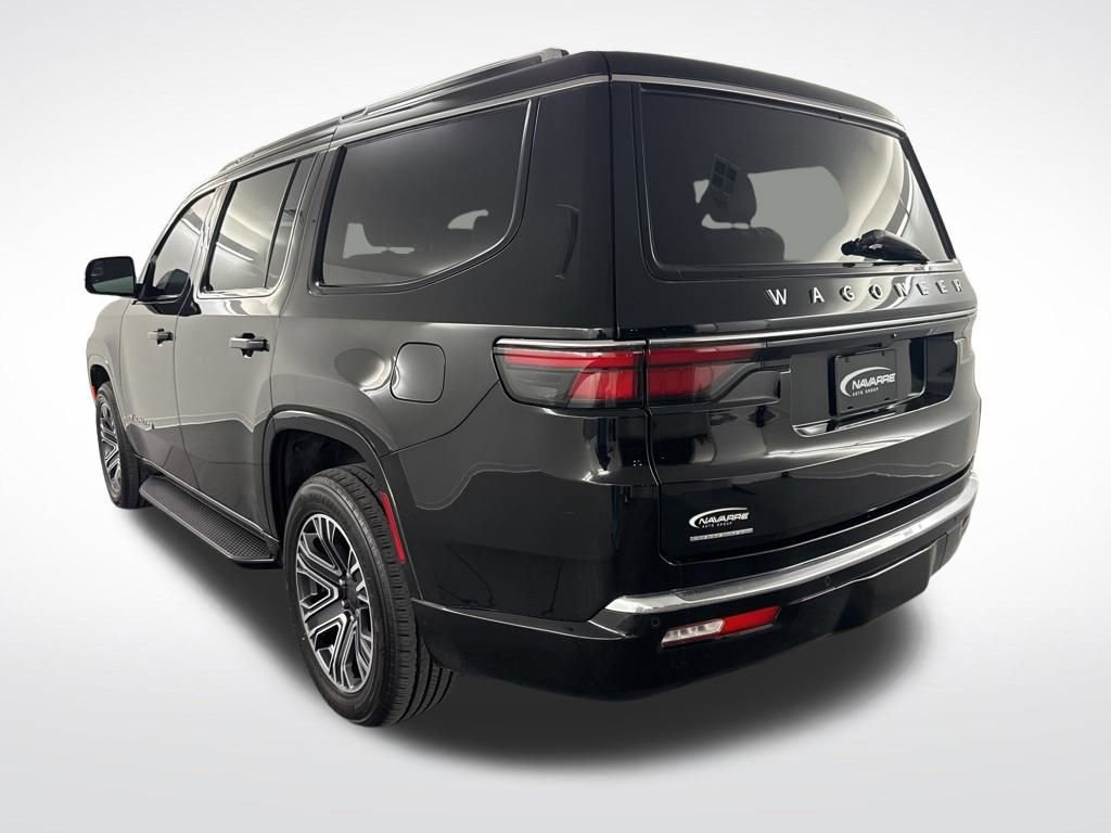 Used 2023 Jeep Wagoneer 4WD w/ Premium Group I image 6