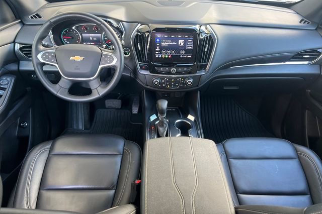 Used 2023 Chevrolet Traverse LT image 16