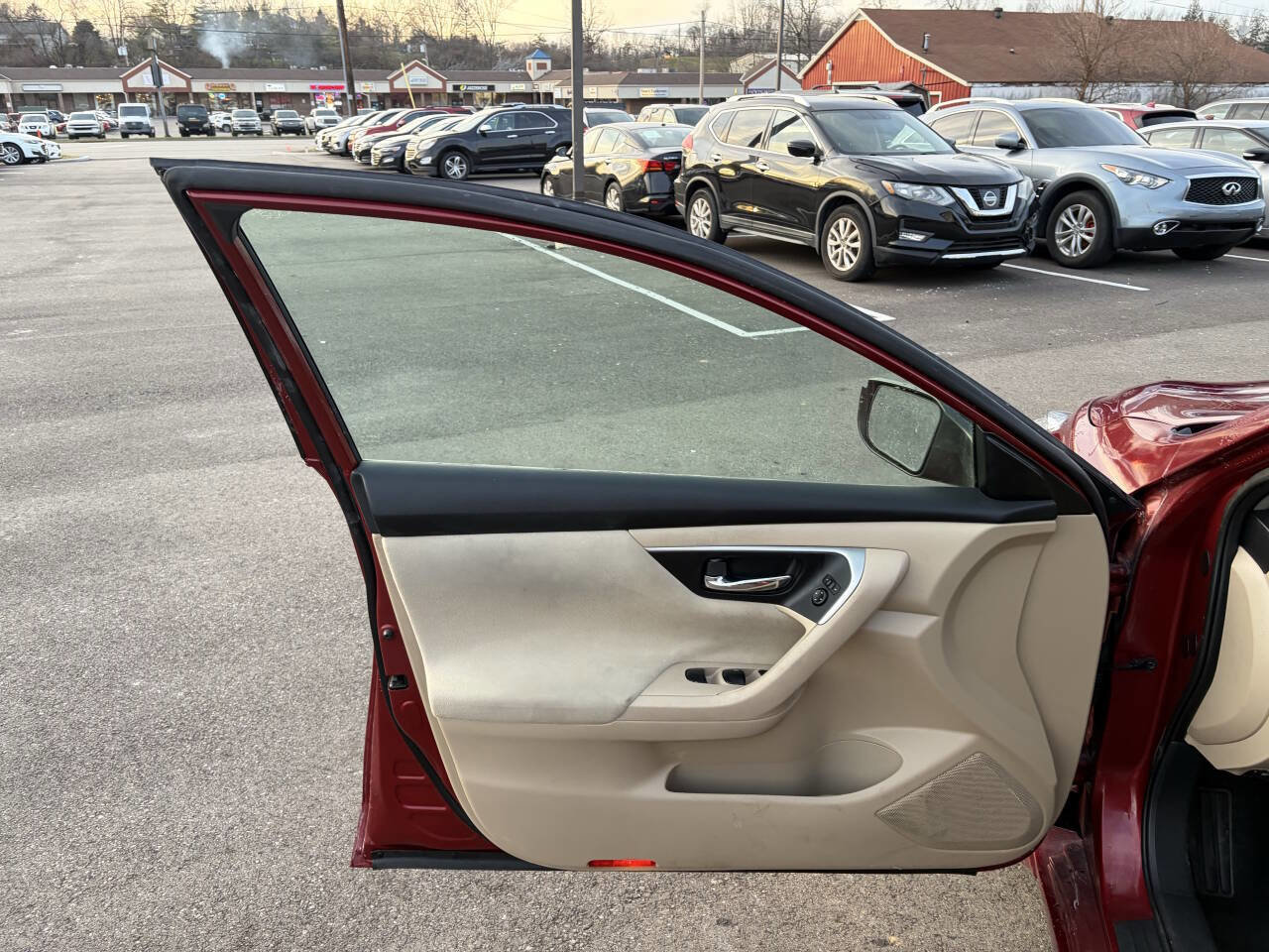 Used 2015 Nissan Altima 2.5 SV image 15