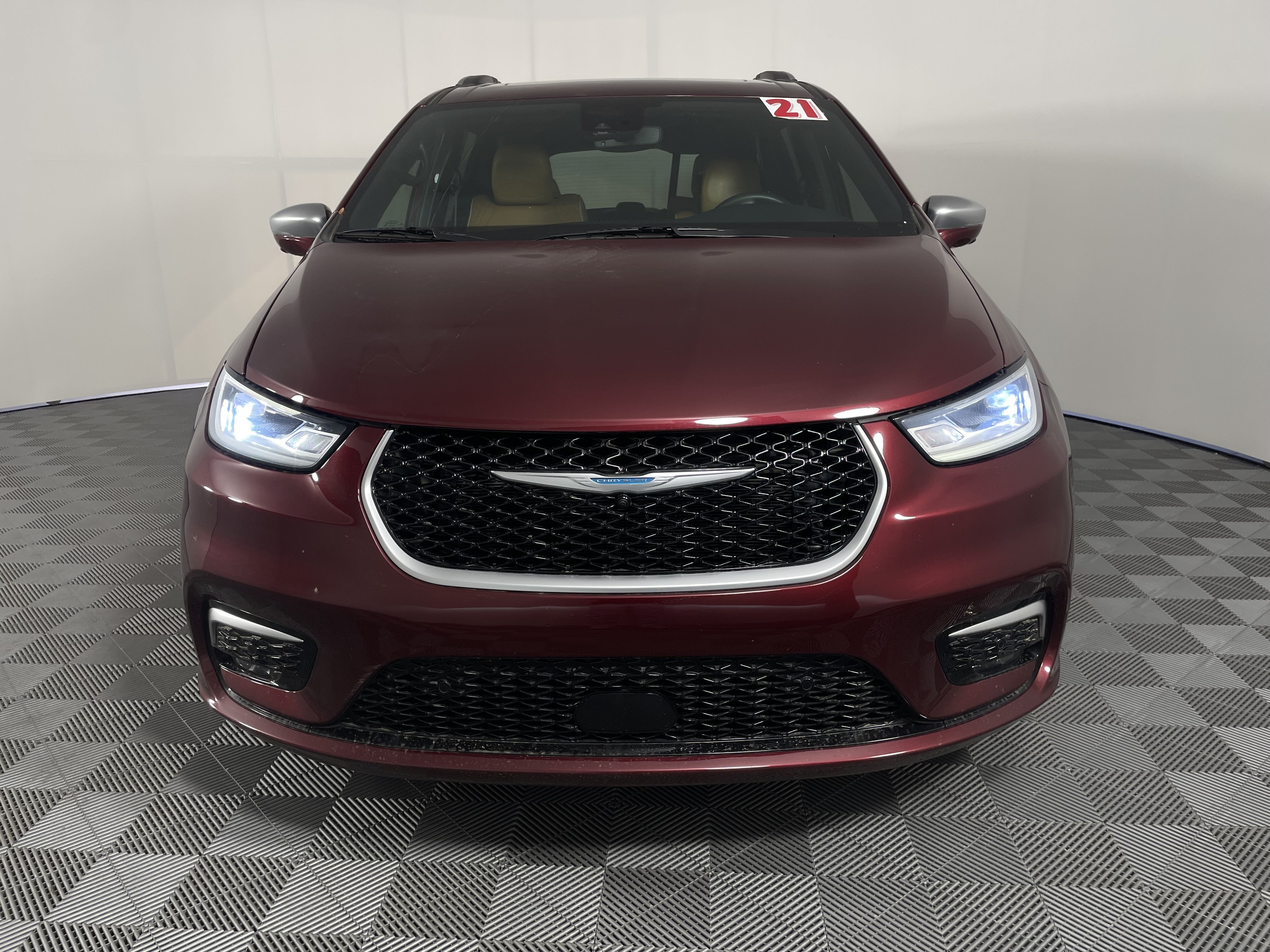 Used 2021 Chrysler Pacifica Pinnacle FWD image 8