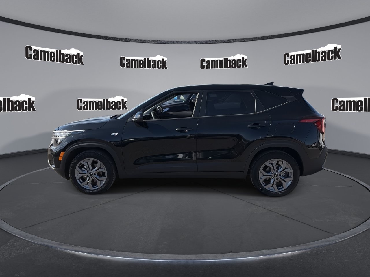 Certified 2026 Kia Seltos LX FWD image 4