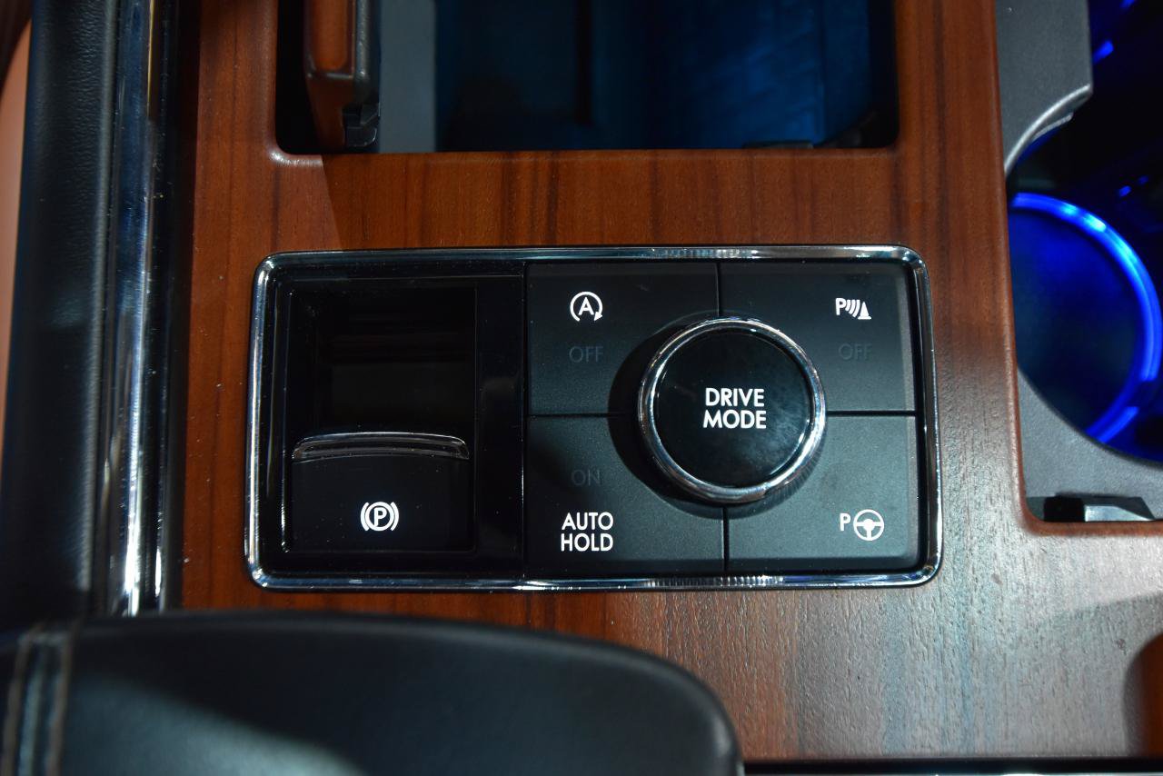 Used 2018 Lincoln Navigator L Reserve w/ Technology Package AWD/4WD image 36