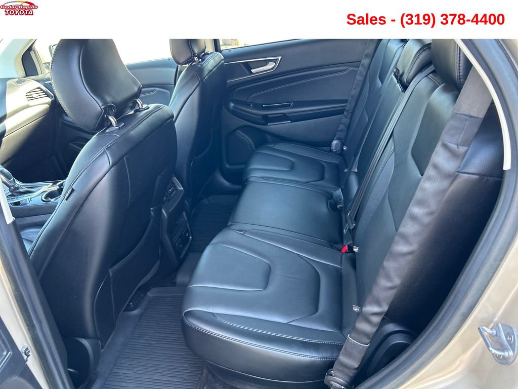 Used 2017 Ford Edge Titanium w/ Technology Package FWD image 23