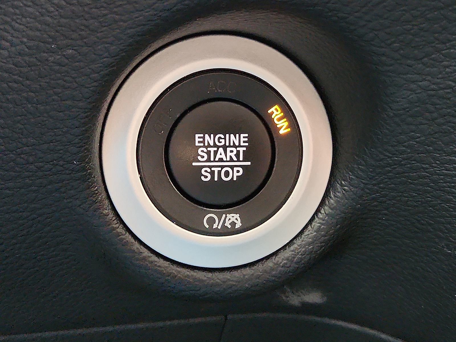 Used 2025 Chrysler Pacifica Select FWD image 18