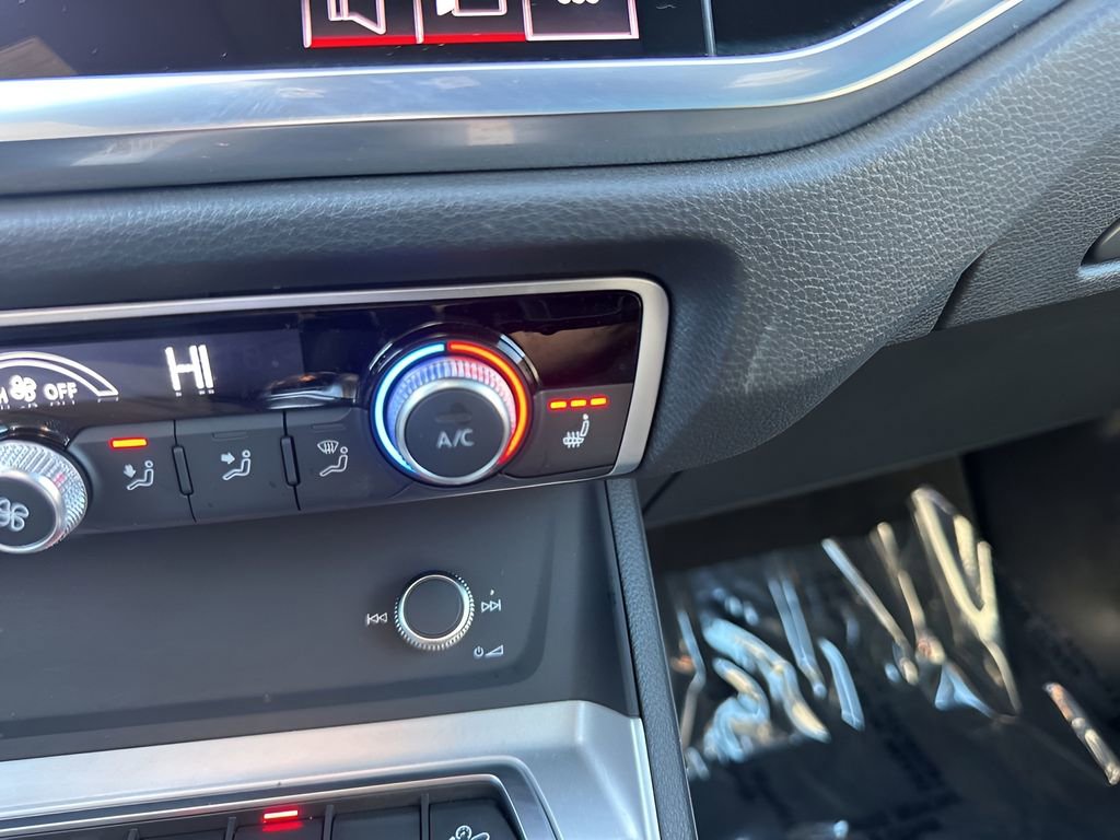 Used 2025 Audi Q3 2.0T Premium image 21