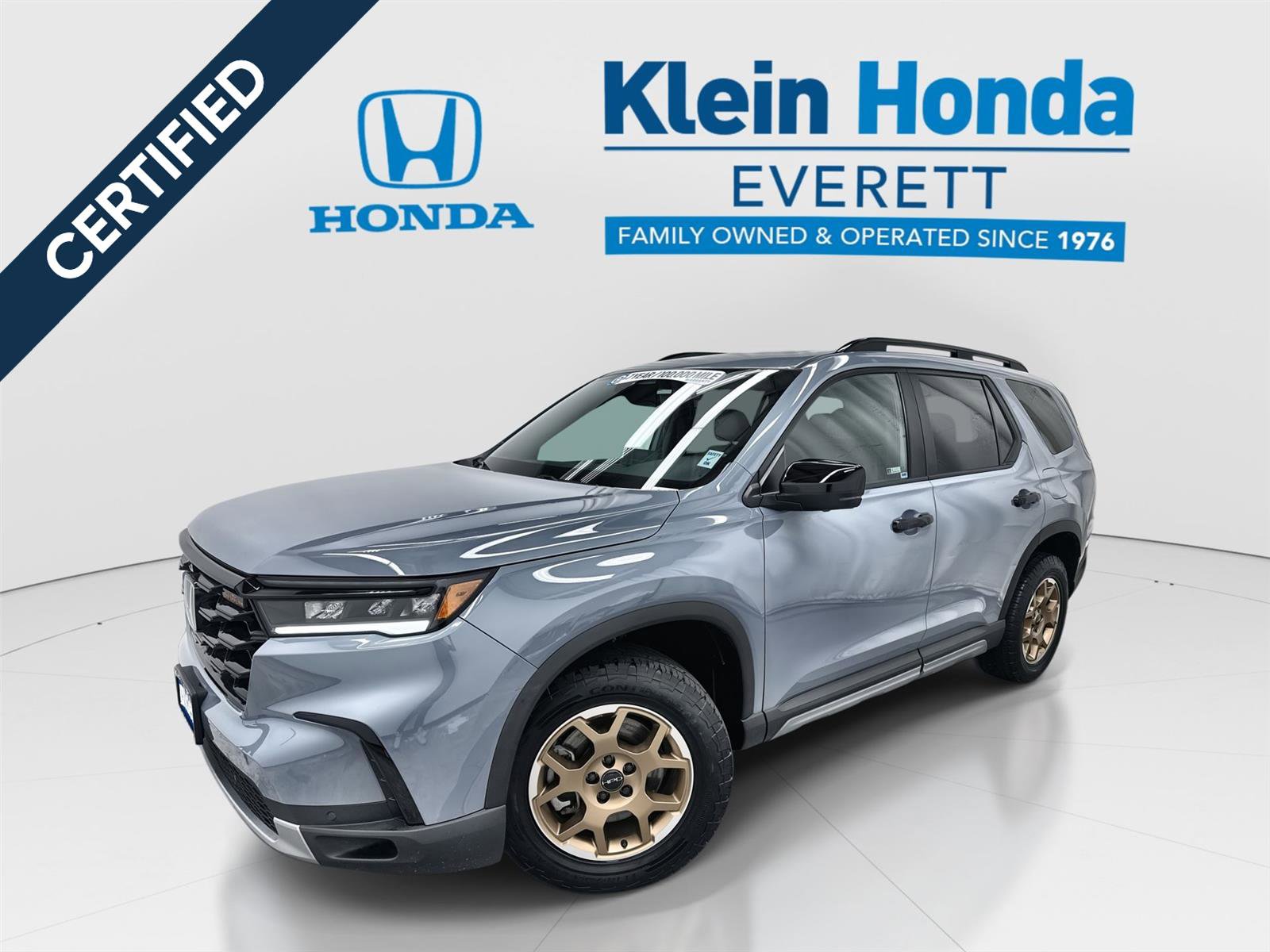 Certified 2024 Honda Pilot TrailSport image 1