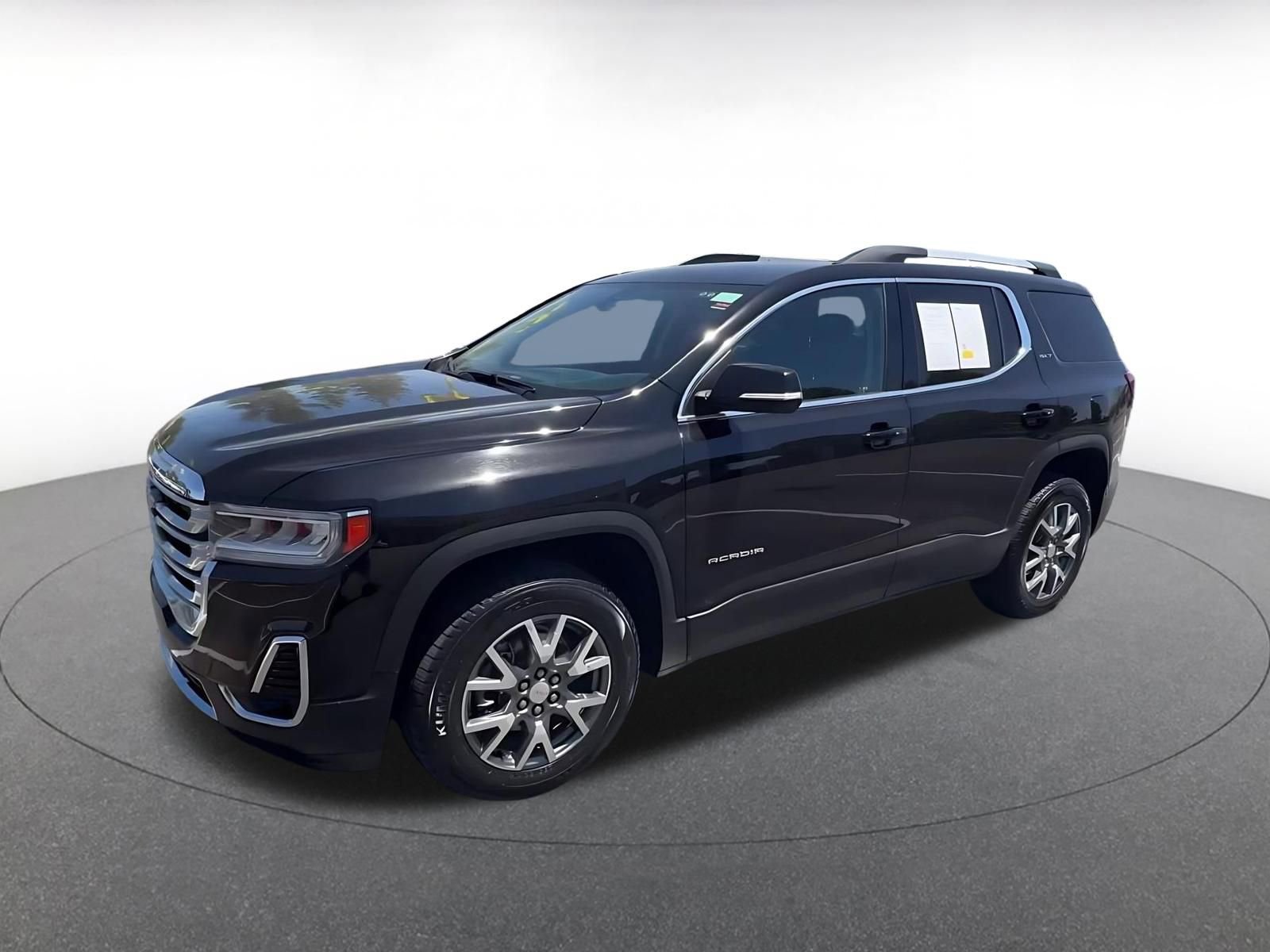 Used 2023 GMC Acadia SLT FWD image 8