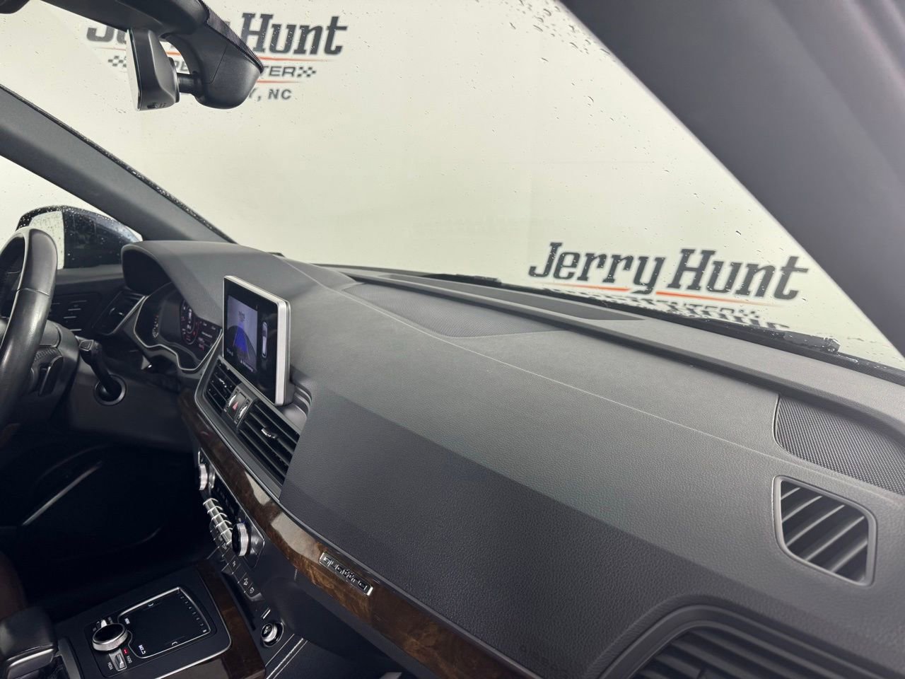 Used 2018 Audi Q5 2.0T Premium Plus w/ Premium Plus Package image 27