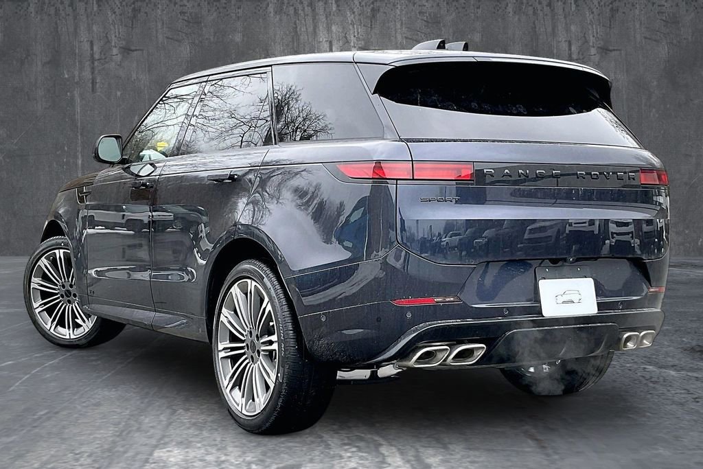 New 2026 Land Rover Range Rover Sport Dynamic SE image 3