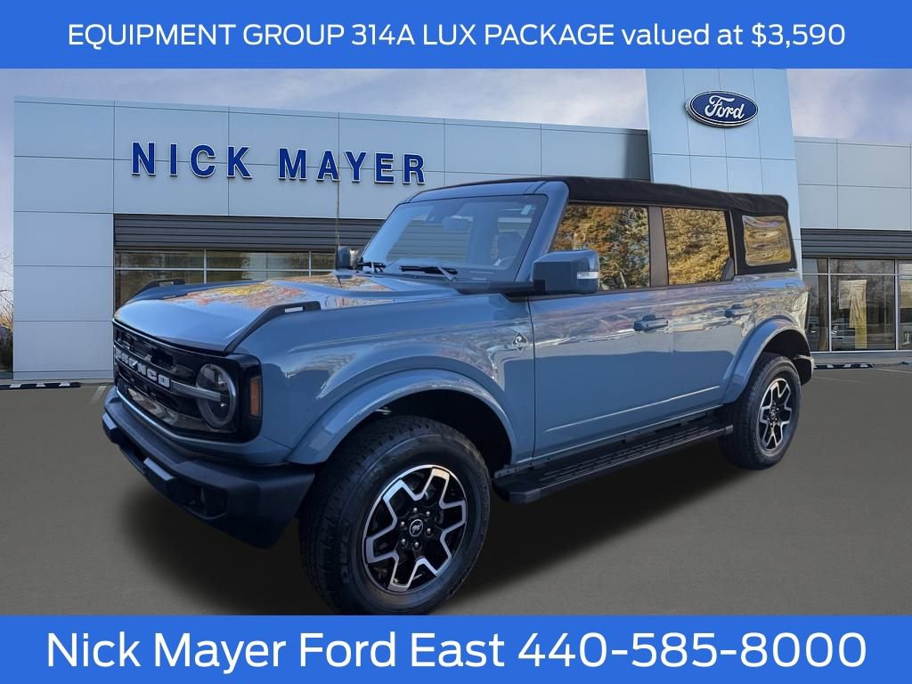 Used 2022 Ford Bronco Outer Banks image 3