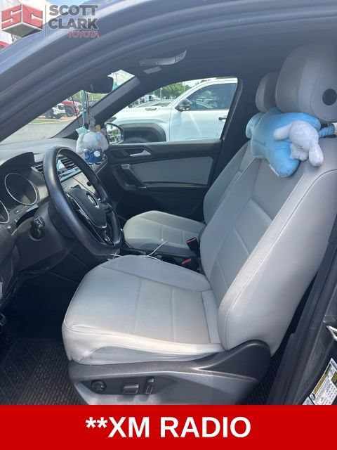 Used 2020 Volkswagen Tiguan SE R-Line AWD/4WD image 5