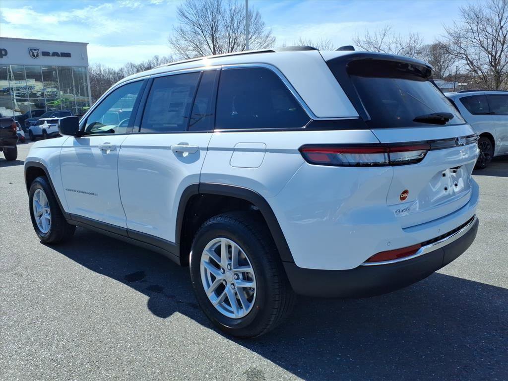 New 2026 Jeep Grand Cherokee Laredo X AWD/4WD image 7