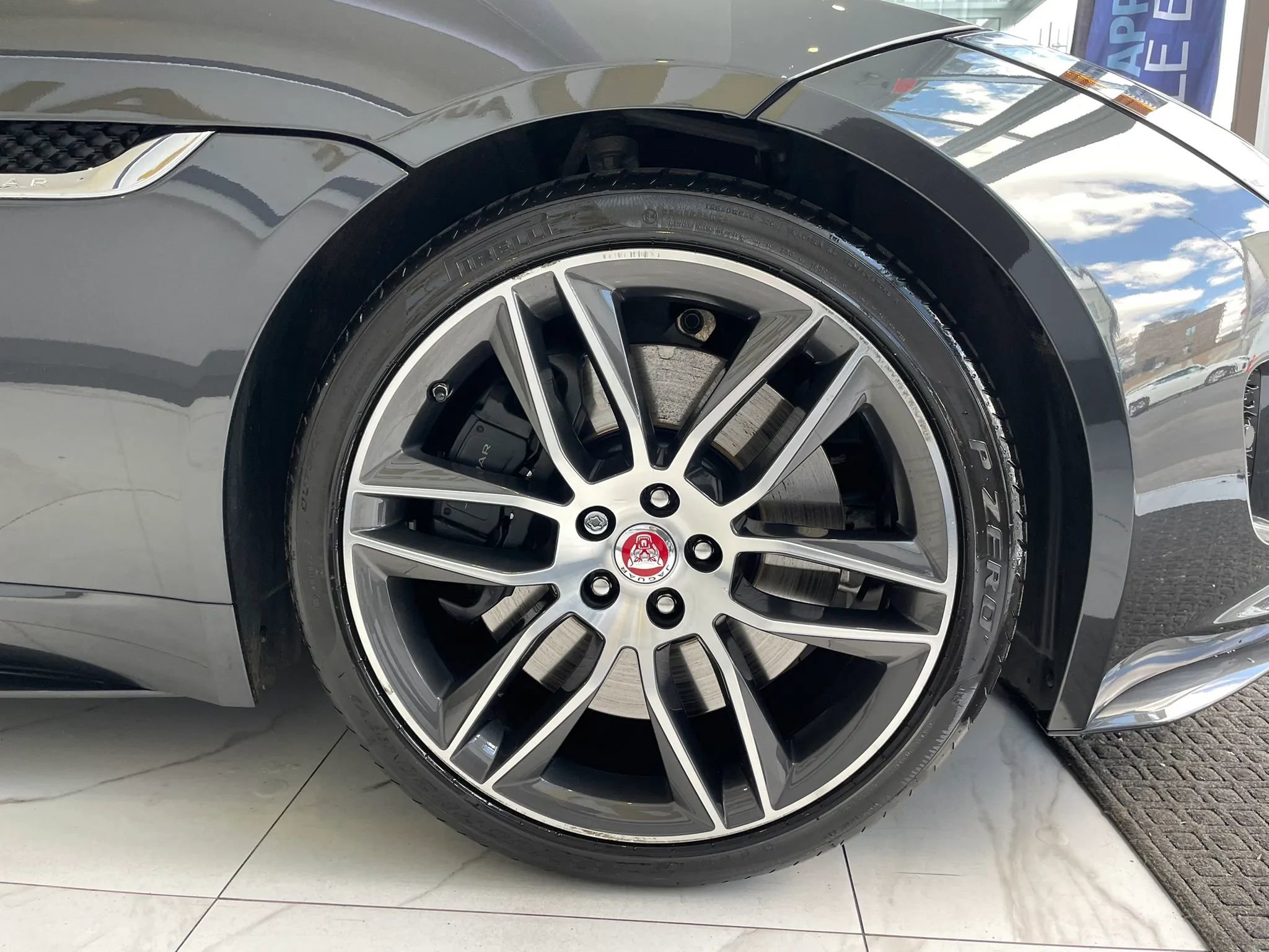 Used 2017 Jaguar F-TYPE S image 19