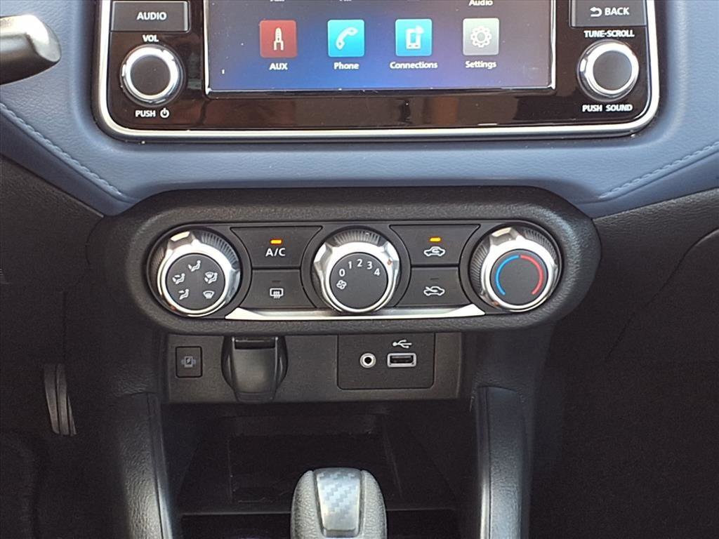 Used 2023 Nissan Versa SV image 15