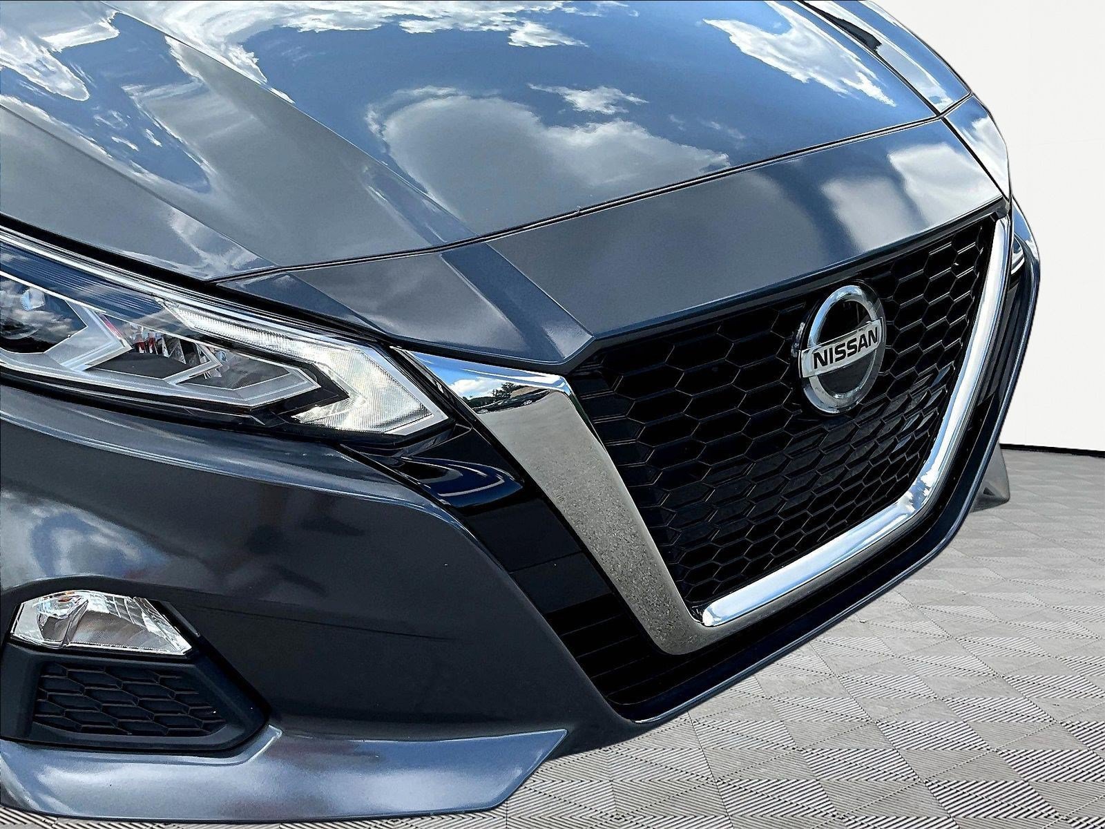 Certified 2022 Nissan Altima 2.5 SR FWD image 32