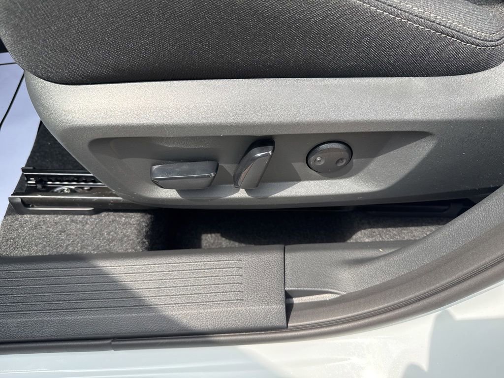 New 2026 Nissan Rogue SV image 16