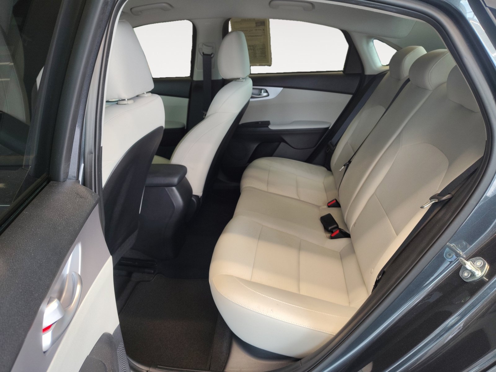 Used 2023 Kia Forte LXS w/ LXS Technology Package FWD image 23