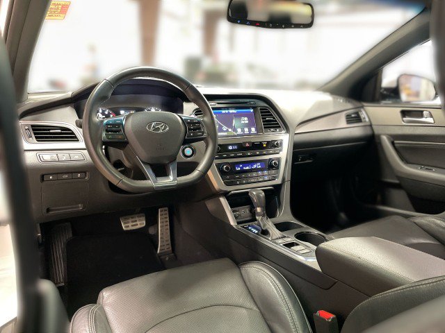 Used 2017 Hyundai Sonata Limited 2.0T FWD image 18
