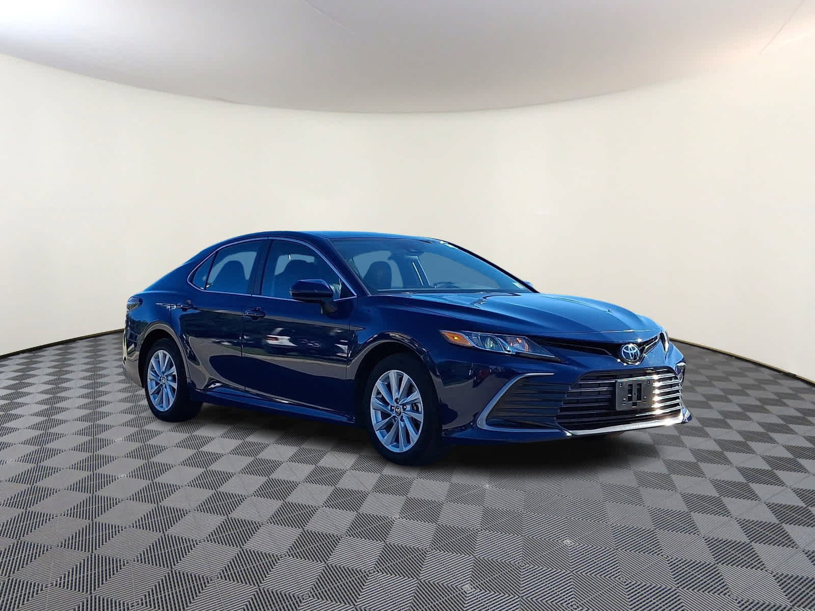 Certified 2024 Toyota Camry LE FWD image 4