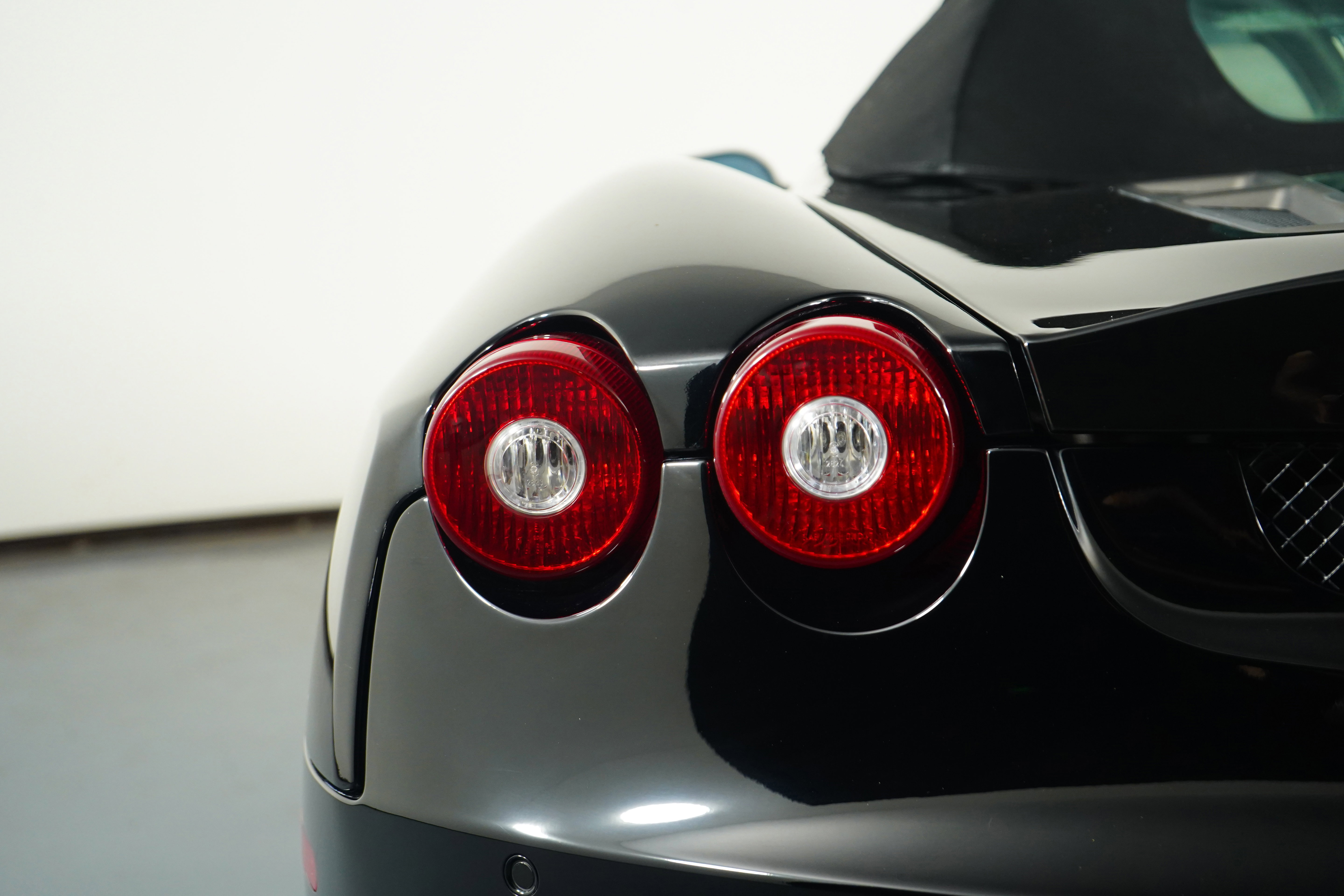 Used 2008 Ferrari F430 Spider image 15