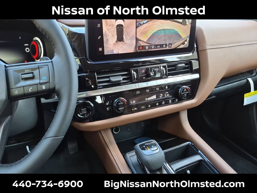 New 2026 Nissan Pathfinder Platinum AWD/4WD image 14