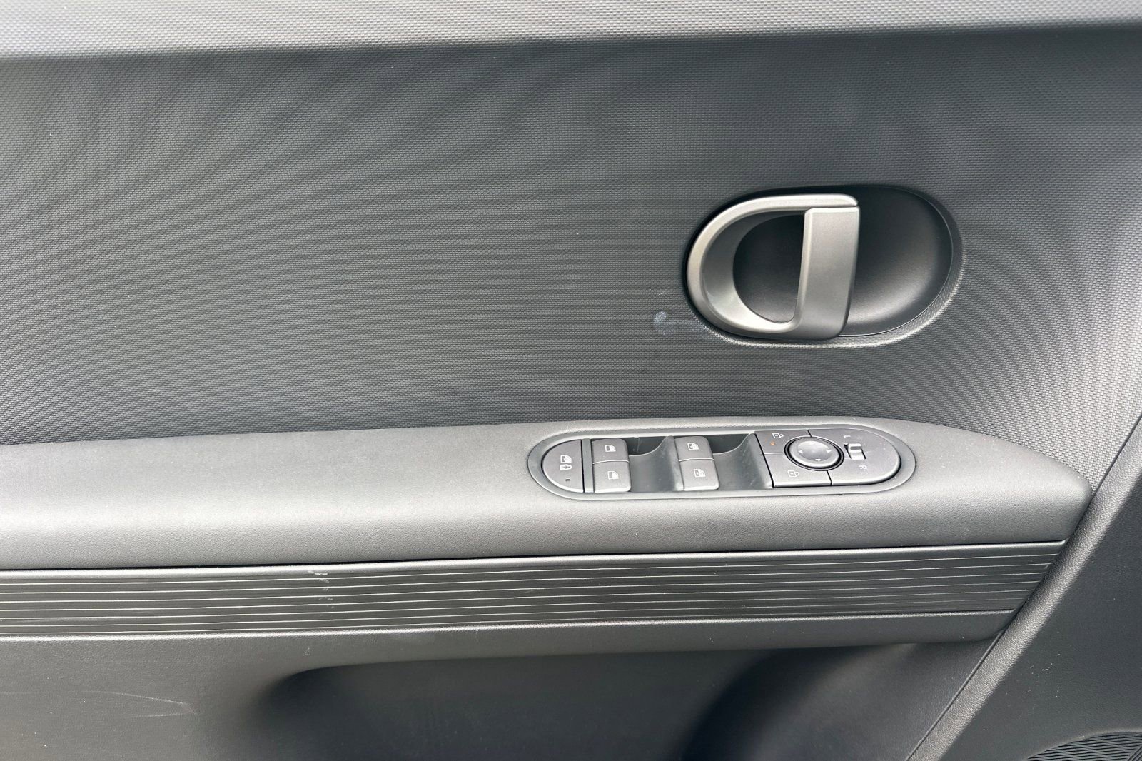 New 2026 Hyundai Ioniq 5 SEL RWD image 11