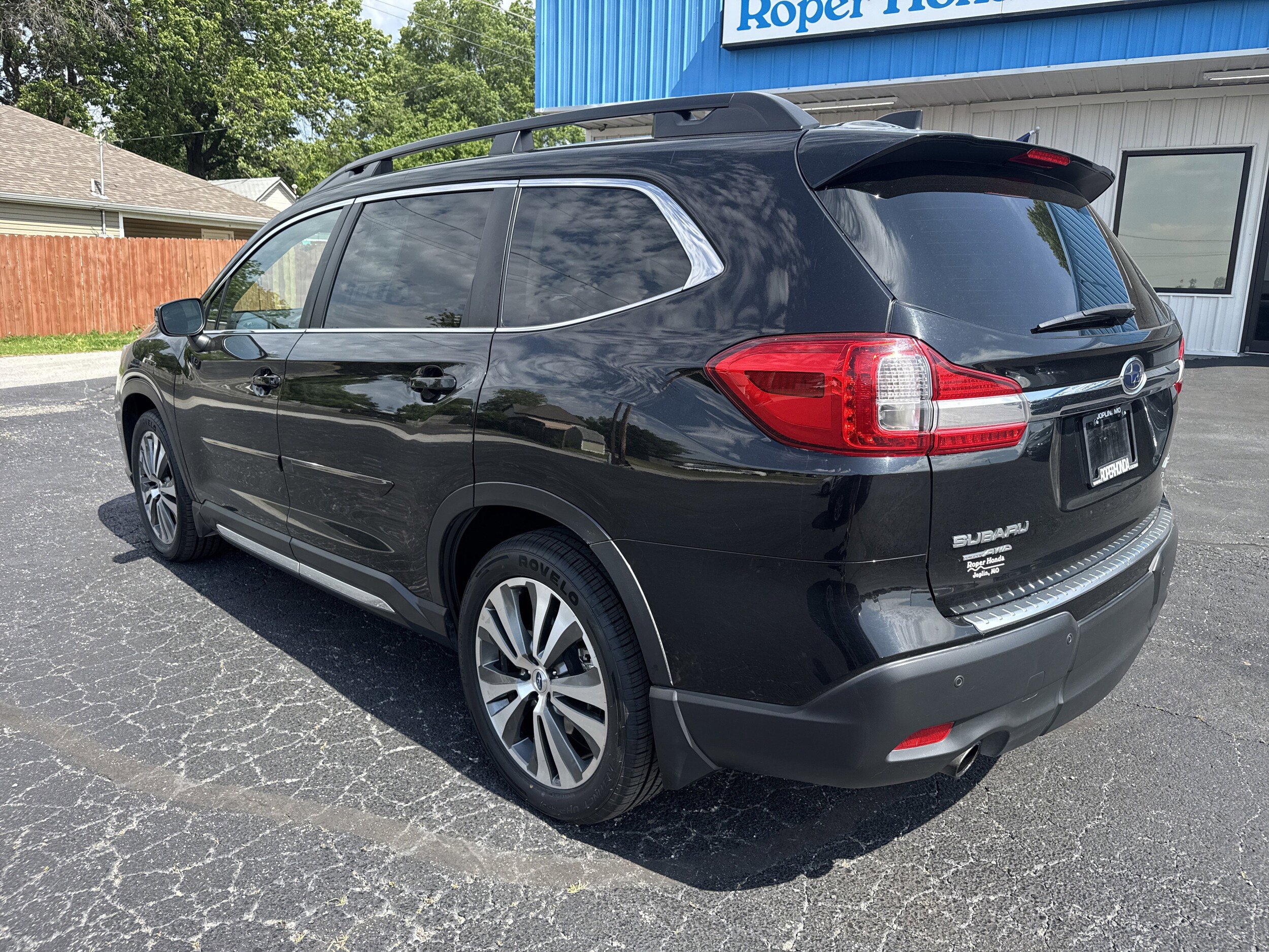 Used 2020 Subaru Ascent Limited w/ Technology Package AWD/4WD image 10