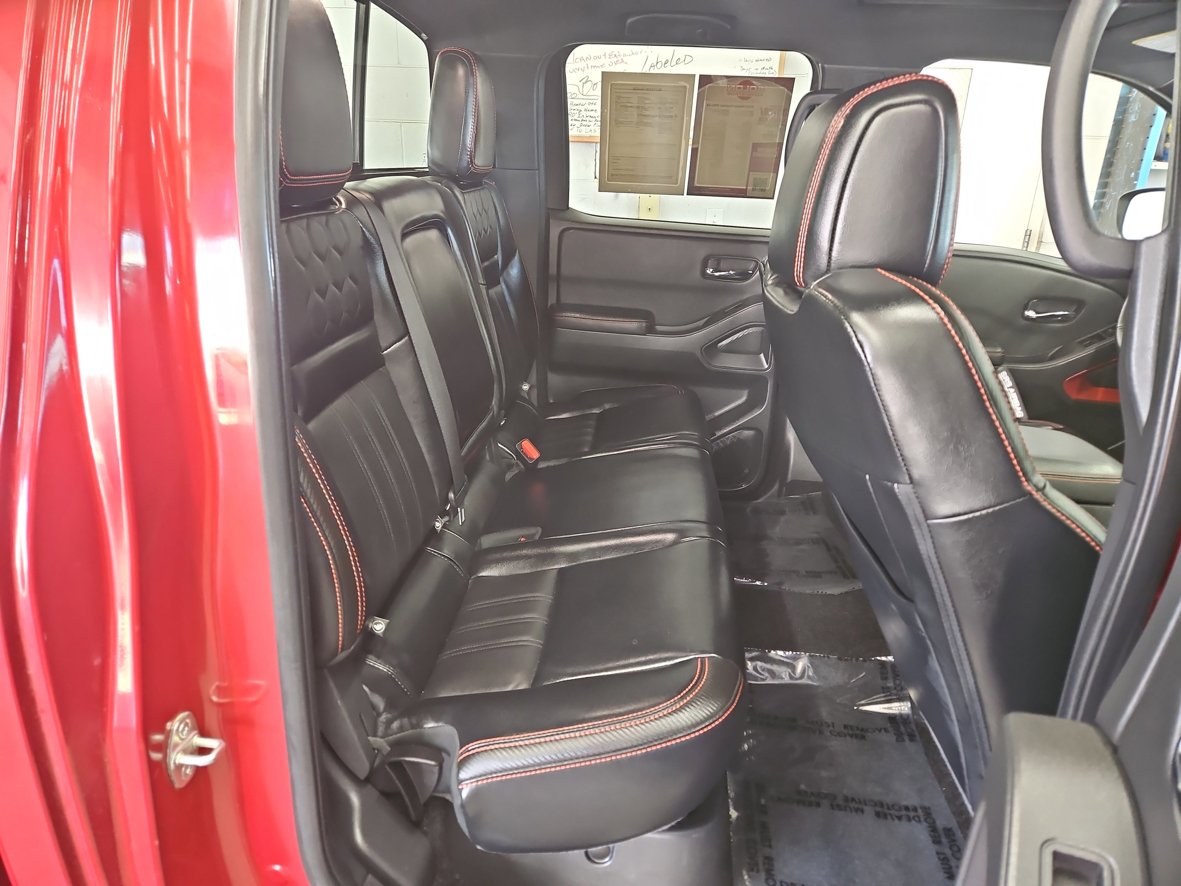 Used 2023 Nissan Frontier PRO-4X w/ Pro-4X Premium Package image 10