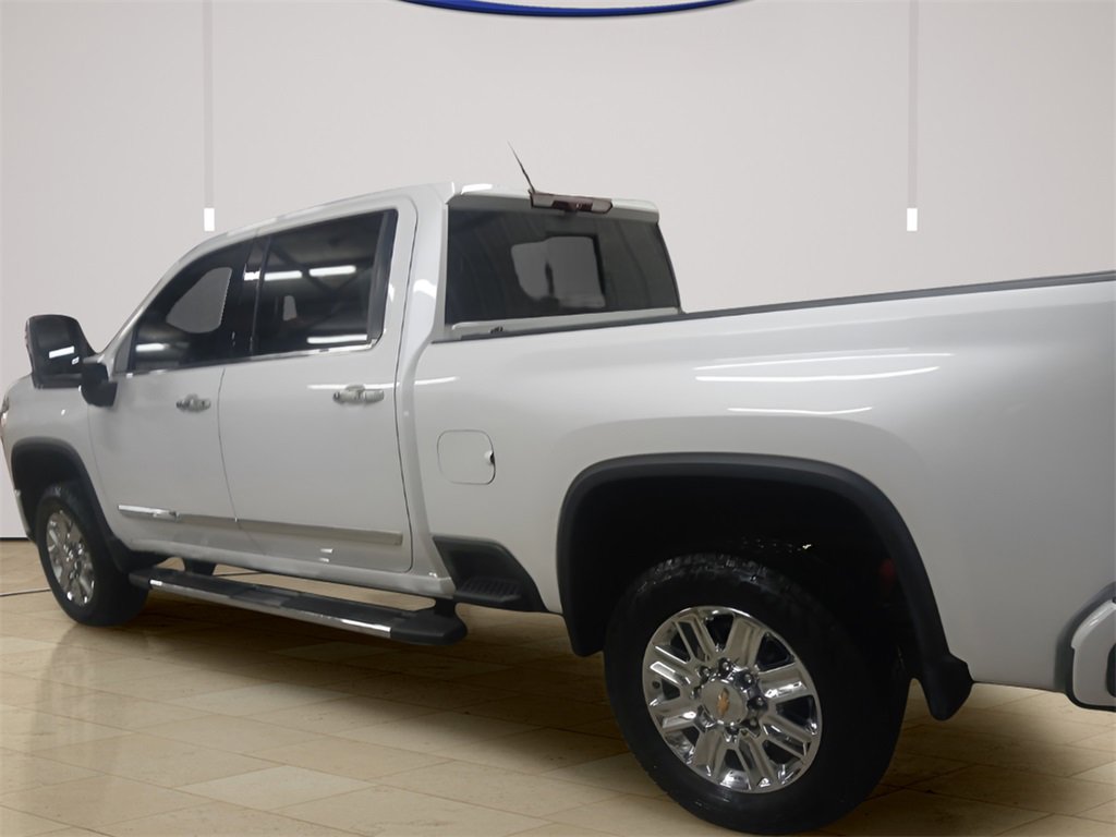 Used 2024 Chevrolet Silverado 2500 High Country w/ High Country Premium Package image 5