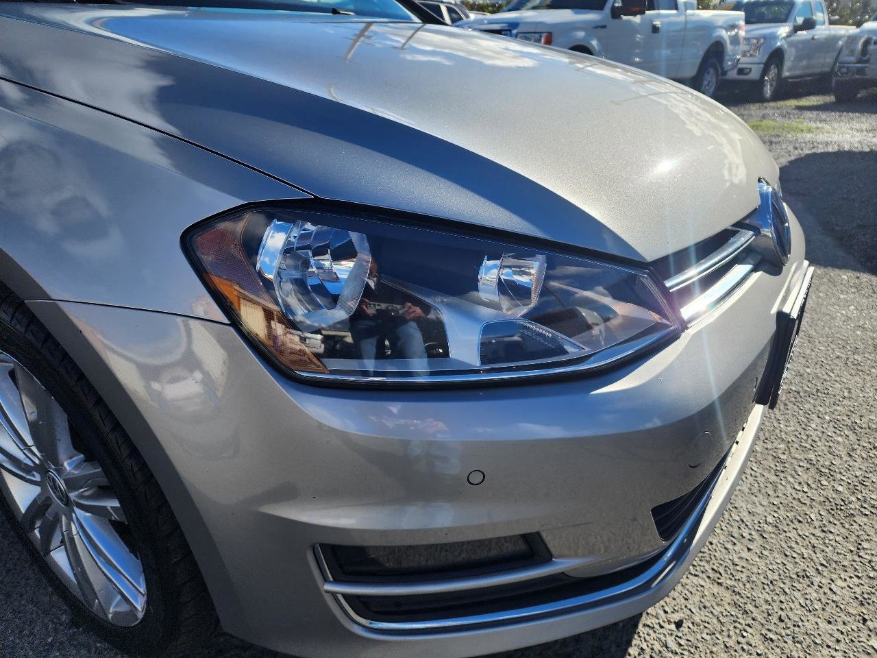 Used 2015 Volkswagen Golf TDI SE image 29