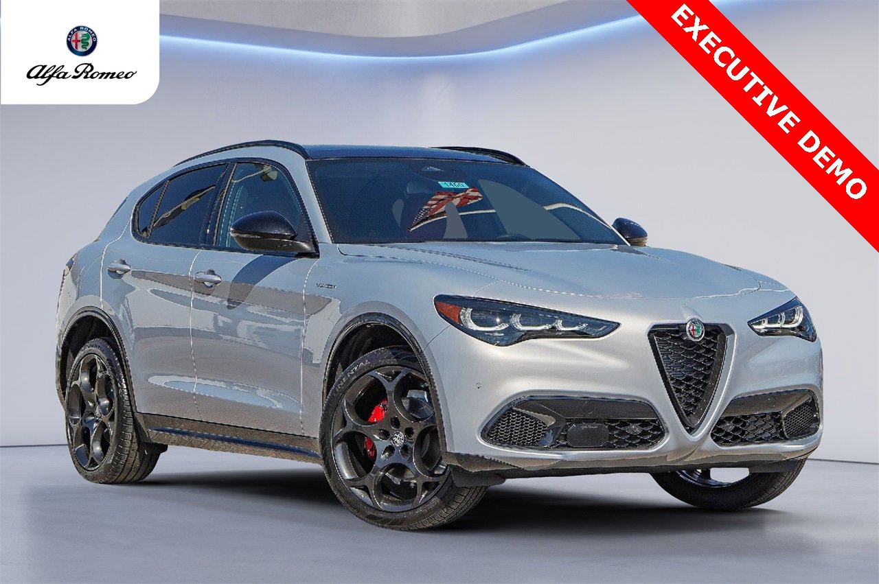 New 2025 Alfa Romeo Stelvio Sprint w/ Veloce Package image 1