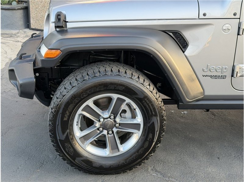 Used 2020 Jeep Wrangler Sport image 11