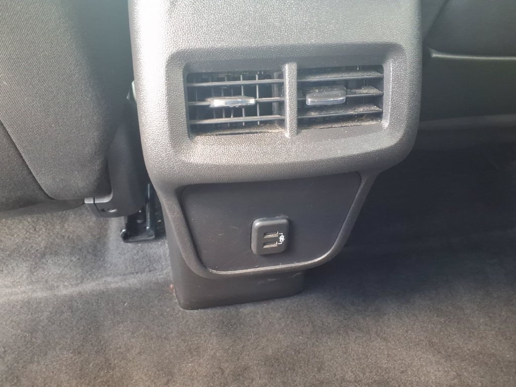 Used 2024 GMC Terrain SLE w/ Driver Convenience Package AWD/4WD image 17