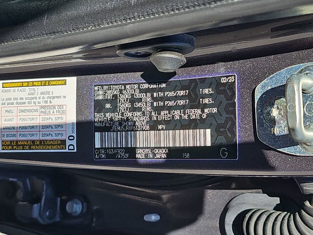 Used 2023 Toyota 4Runner SR5 AWD/4WD image 37