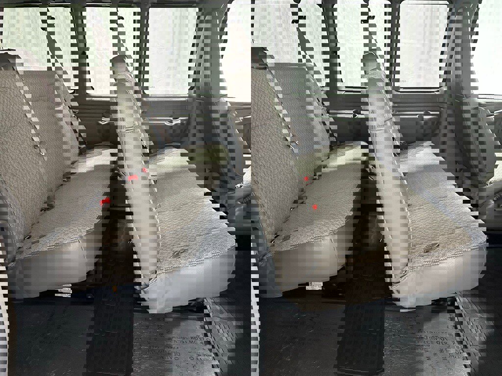 Used 2025 Chevrolet Express 3500 LT w/ LT Preferred Equipment Group image 39