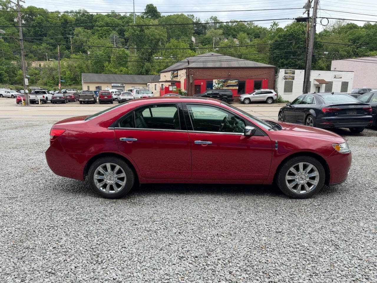 Used 2010 Lincoln MKZ FWD image 7