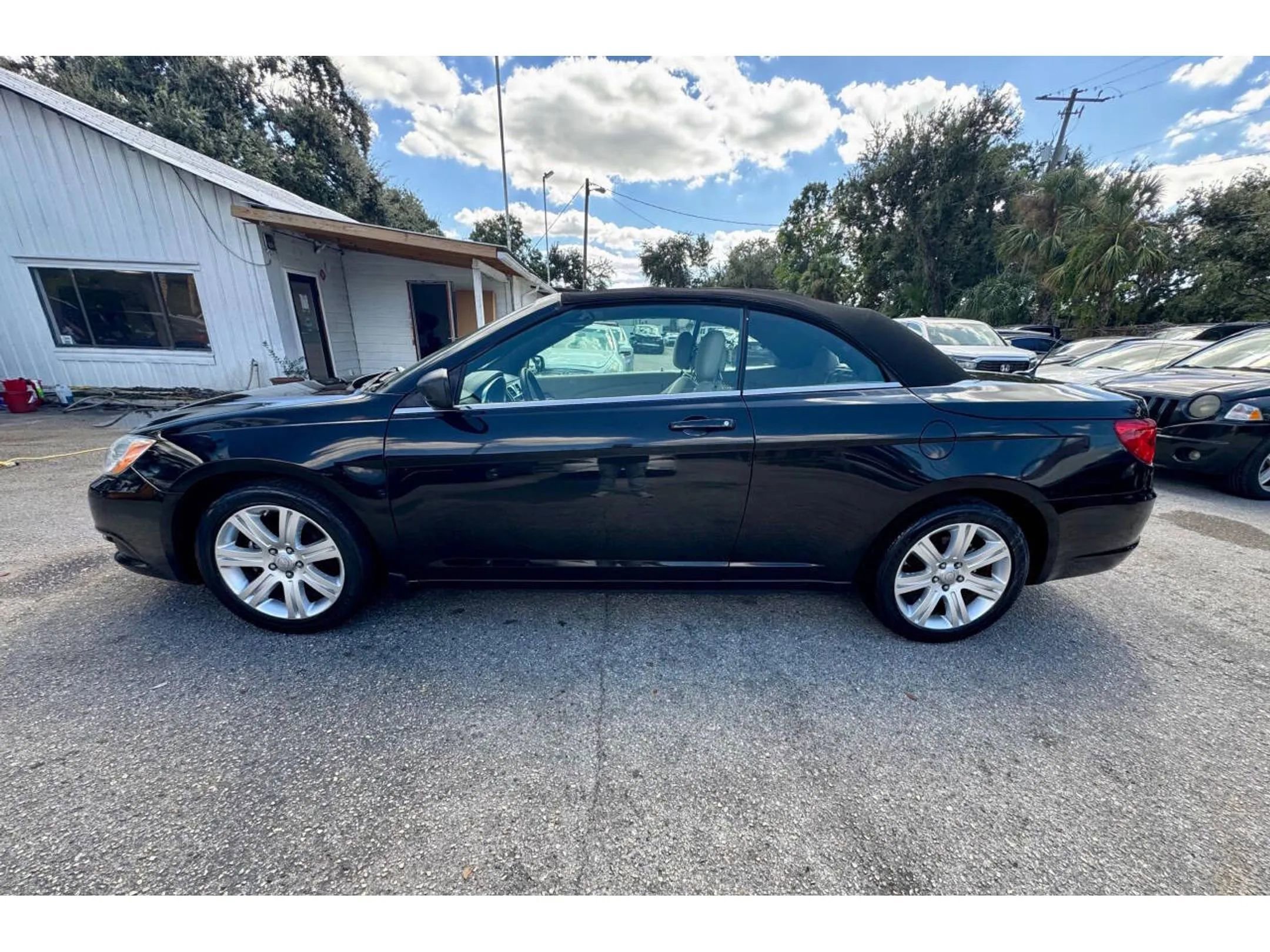 Used 2012 Chrysler 200 Touring image 13