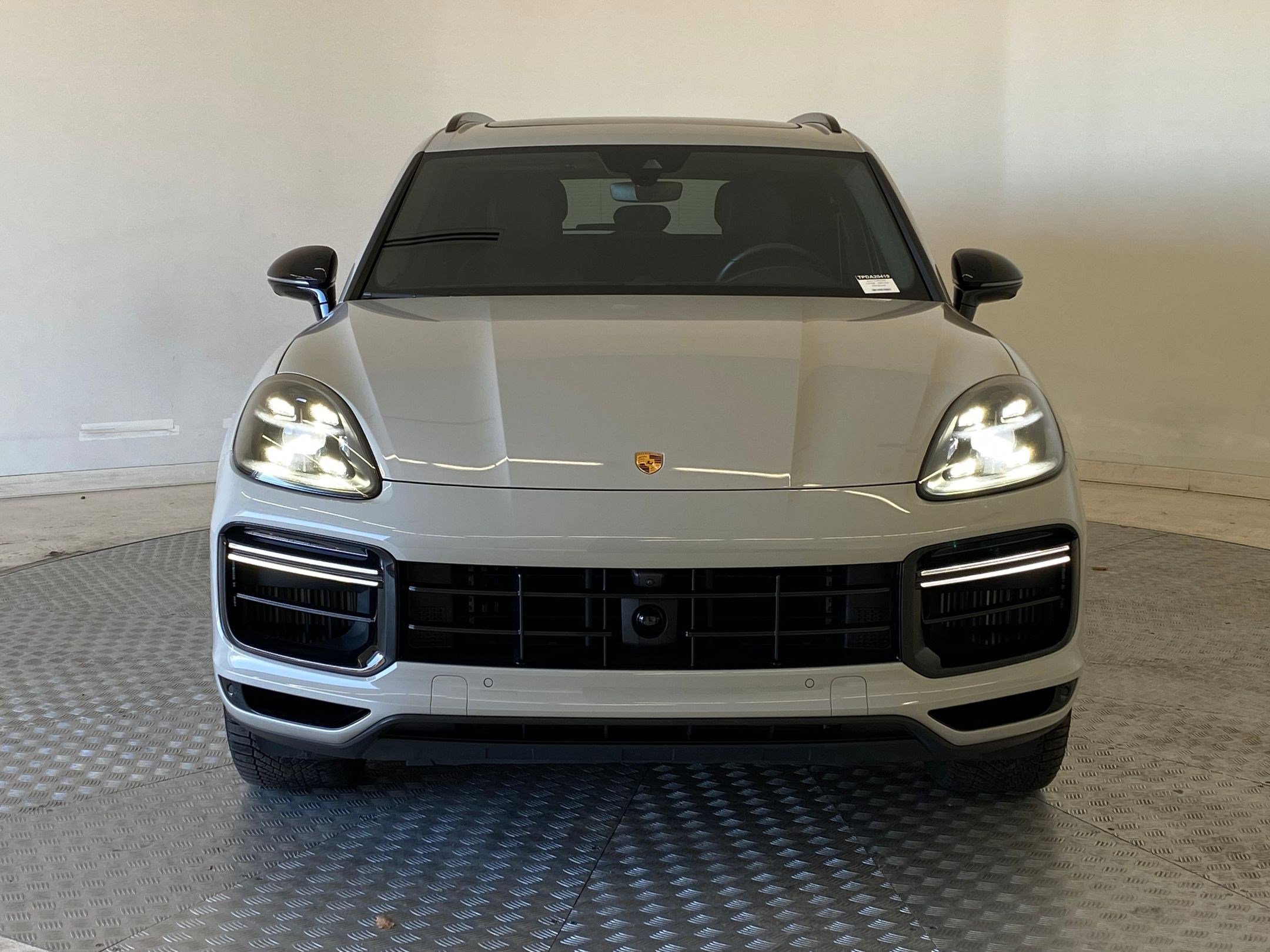 Certified 2023 Porsche Cayenne Turbo image 7