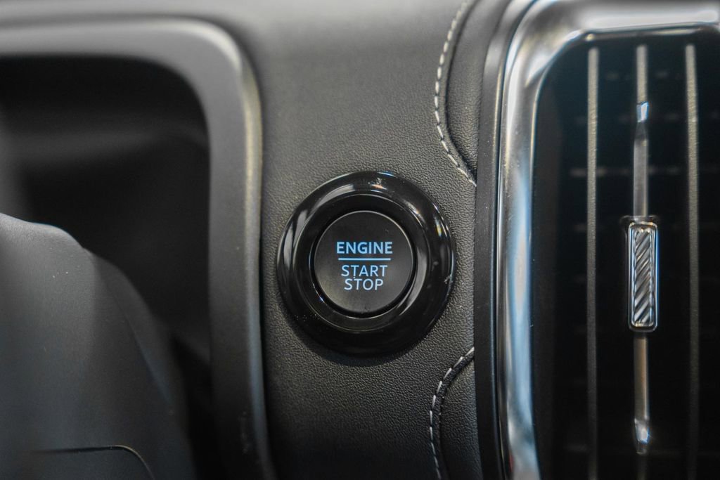 Used 2025 Ford Expedition Max Platinum AWD/4WD image 39