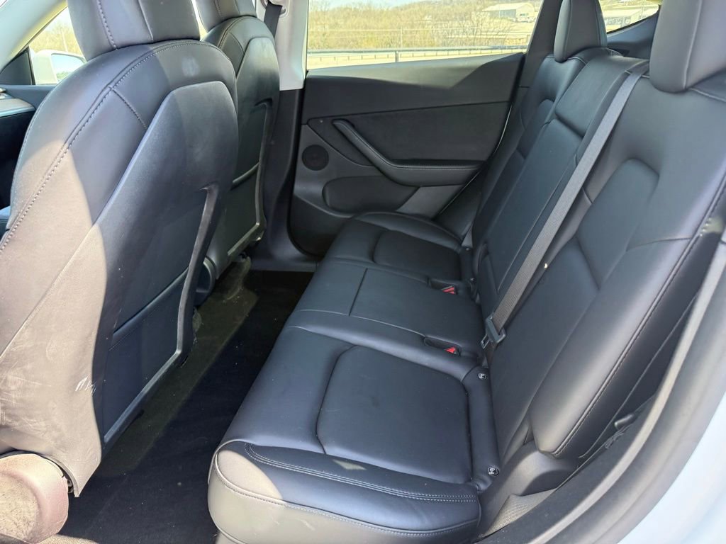 Used 2022 Tesla Model Y Performance image 8