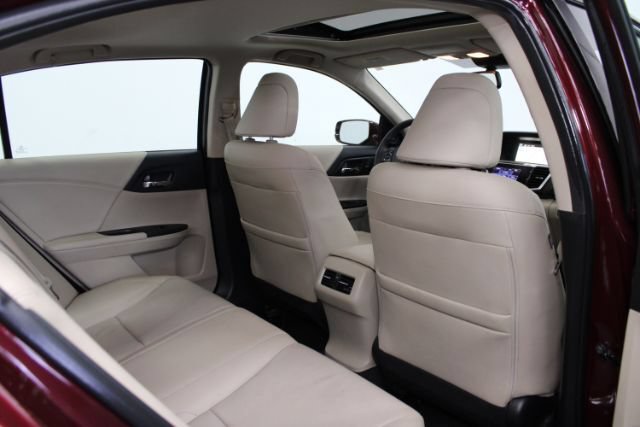 Used 2015 Honda Accord Touring image 26