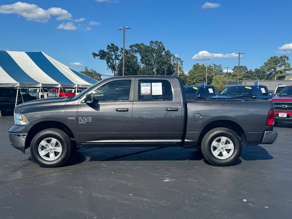 Used 2019 RAM 1500 Classic SLT w/ Luxury Group AWD/4WD image 27