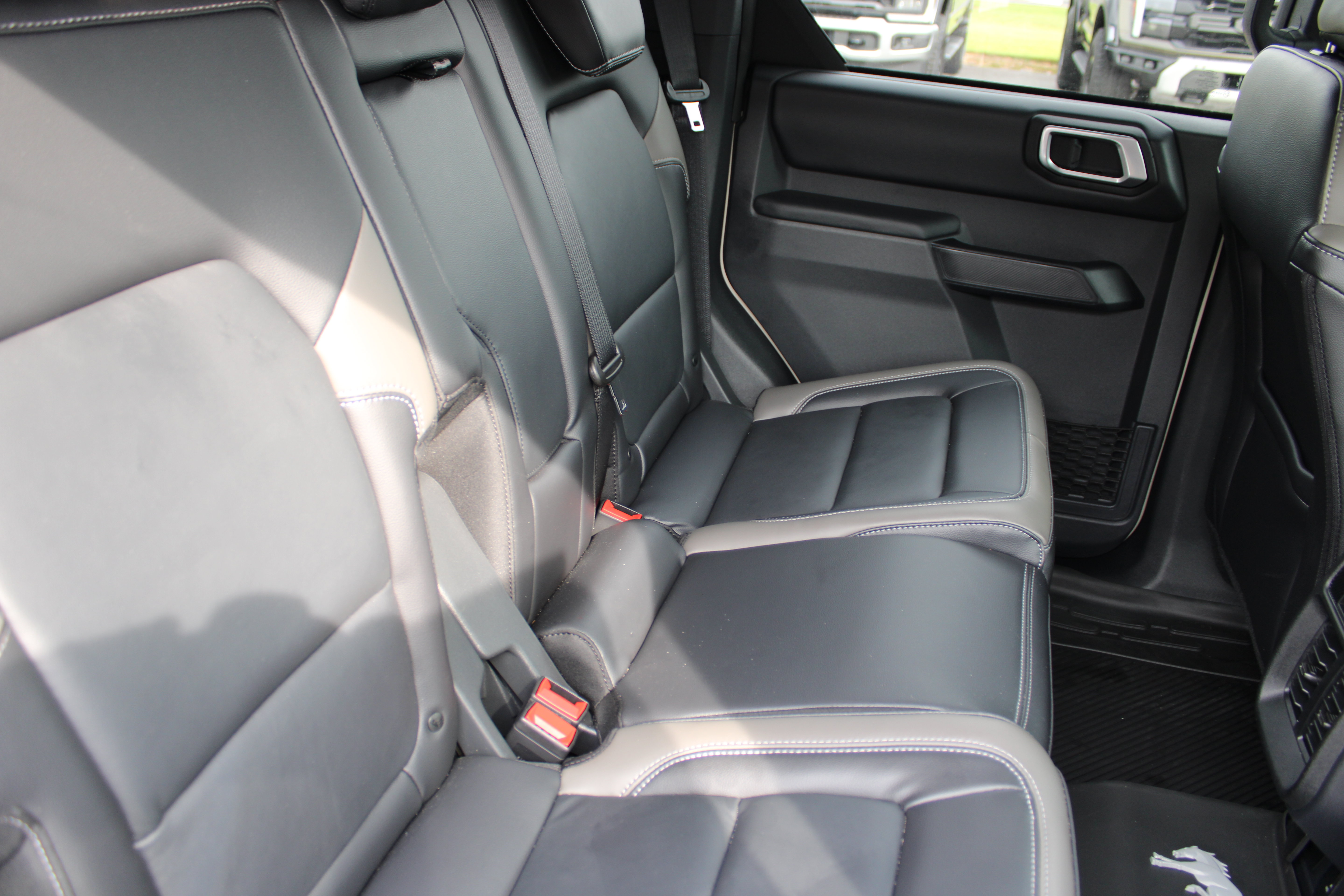 Used 2026 Ford Bronco Outer Banks AWD/4WD image 15